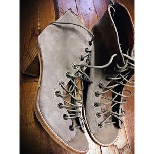 JEFFREY CAMPBELL Taupe Lace-Up CORS Heel Bootie